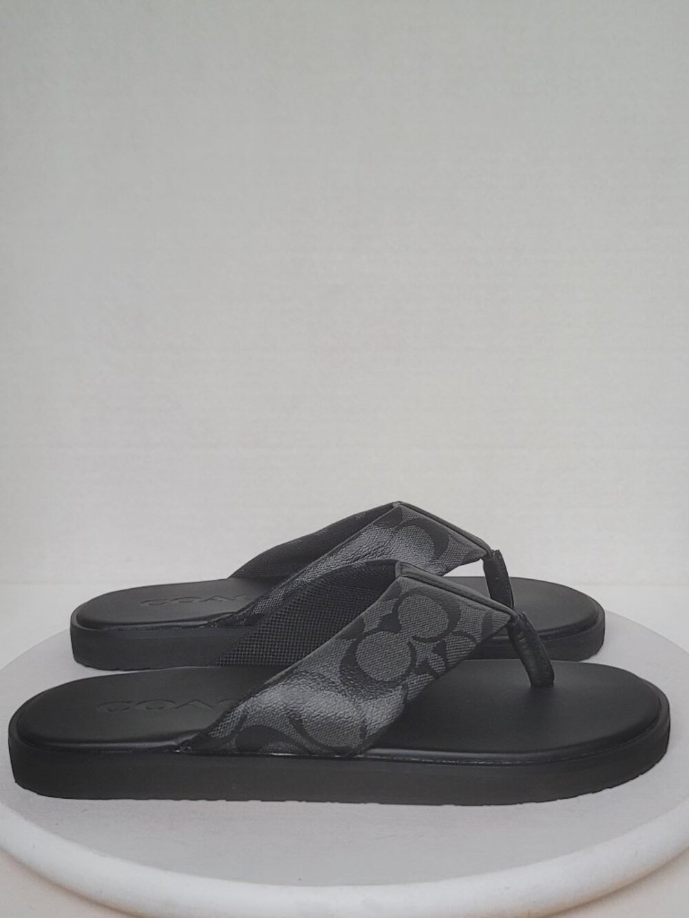 Coach Men's Signature Black Coated Canvas Logo Flip Flop Sandal Size 8D